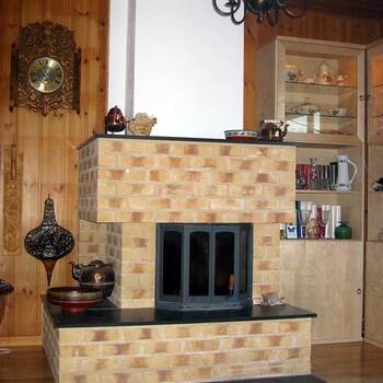 26 - Teglsteinspeis murt foran pipe med Wienerberger Licht bronse handbanket stein i halv steins forband