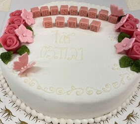 Standard roser og navn trykket ut i kuber.