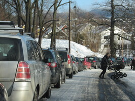 Jutulveien før opparbeidelse av sykkelfelt mot enveiskjøring