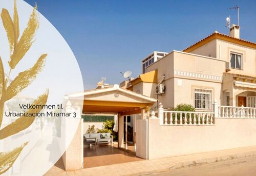 Feriehus i Torrevieja med tilgang til basseng. 
Nær La Mata-stranden.
