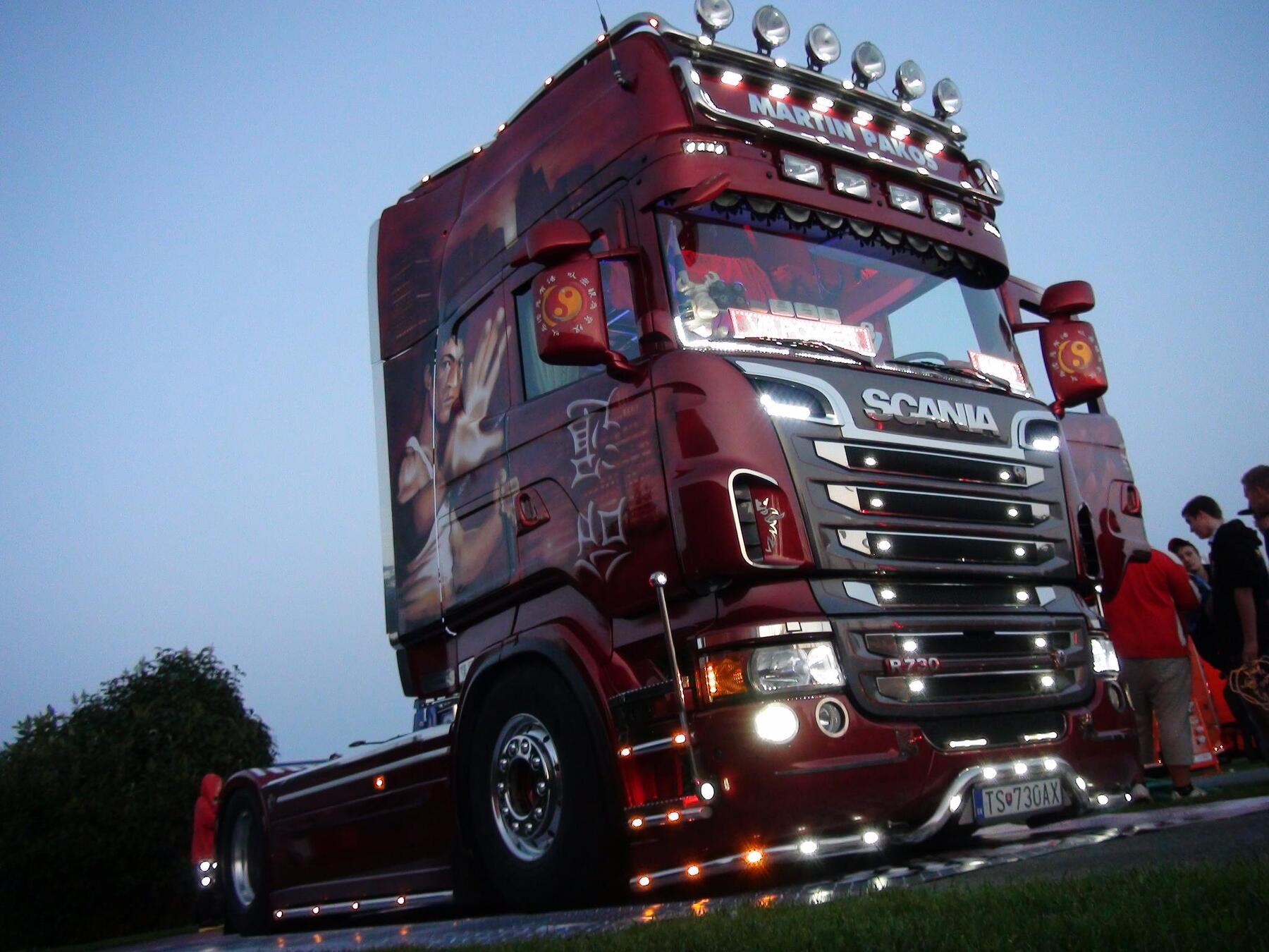 scania R 85631