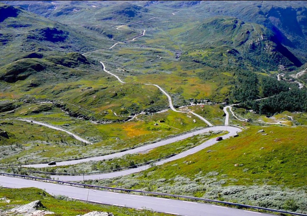 Svingane opp til Oskarshaug