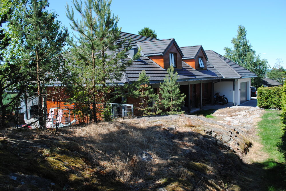 Nytt, blant annet fjernet utstikk på kvister.