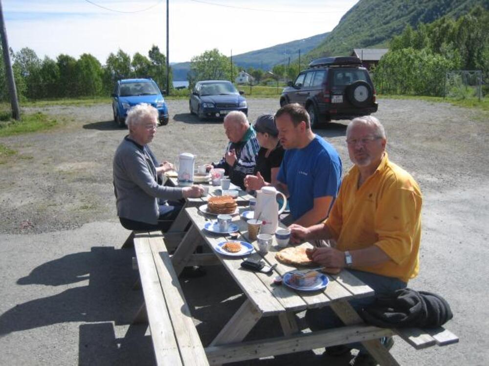 Matpause, dandert av Arna