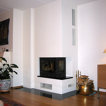 10 - Finpusset rettveggspeis ved siden av pipe