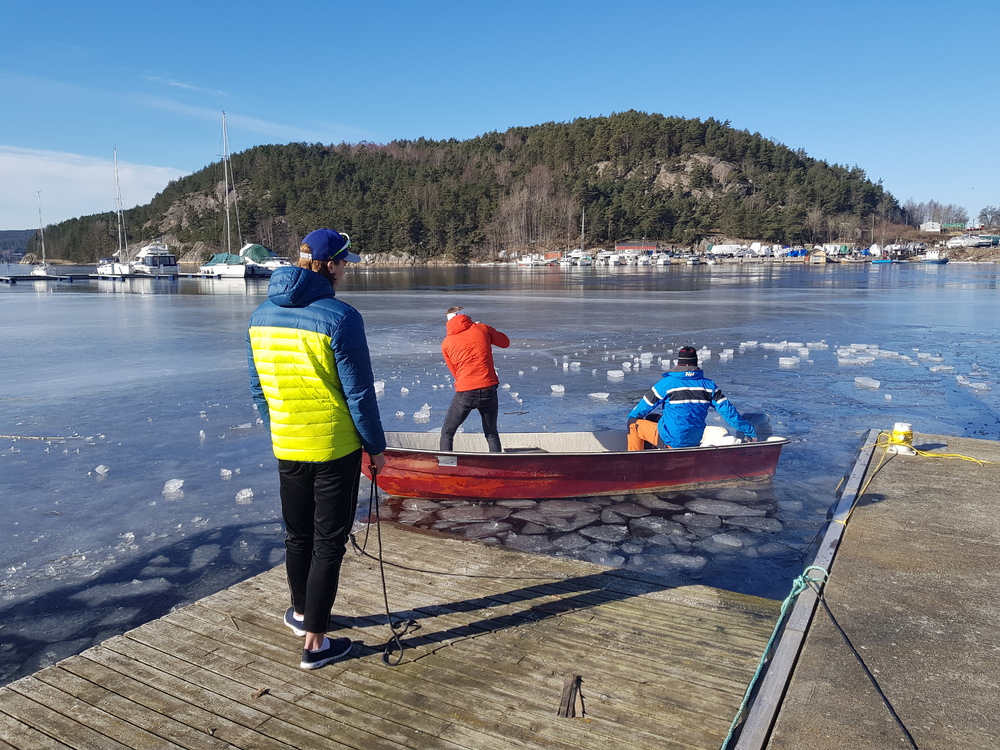 knusing av is i April  214185