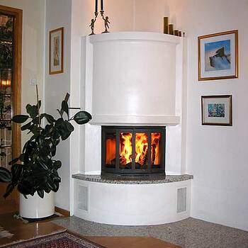 24 - Buet form, rette sidevanger, profiler i vanger, over innsats og på topp av kappe