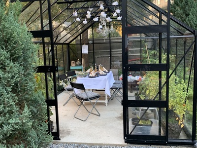 DRIVHUS/HAGESTUE med støpt plate