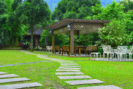 Ta gjerne kontakt med oss. Vi tar oppdrag i Oslo-hele Lillestrøm kommune – Lørenskog-Nittedal-Hakadal Og opp til Grua/Mylla område


