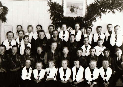 REF-0469 ca 1923.
'Morgensol' - barnelosje på Berkåk, stifta 13.3.1922.