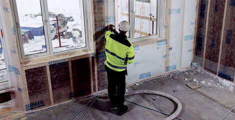 Blåseisolering sparer tid
