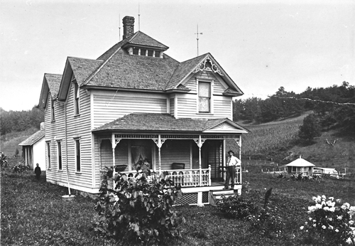 REF-0315 Wisconsin USA før 1900.
Farmen til Ole Mikkelsen som utvandra fra Rennebu i 1869.